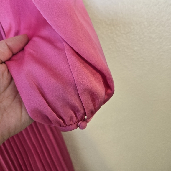 Ann Taylor Satin Pleates Dress Elegant Pink Maxi Full Length Long Sleeve Sz 10 - Picture 5 of 6